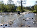 Bieszczady 09 066 - Ranža předvádí vyšší školu brodění